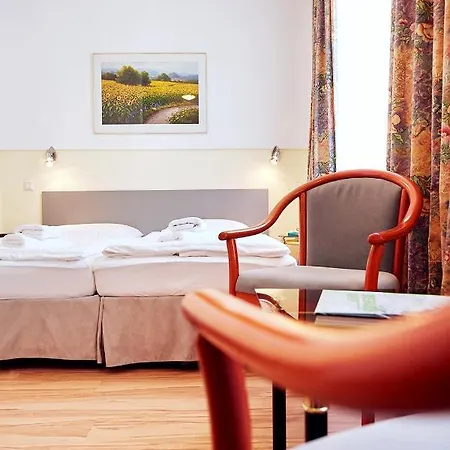Hotel Ring